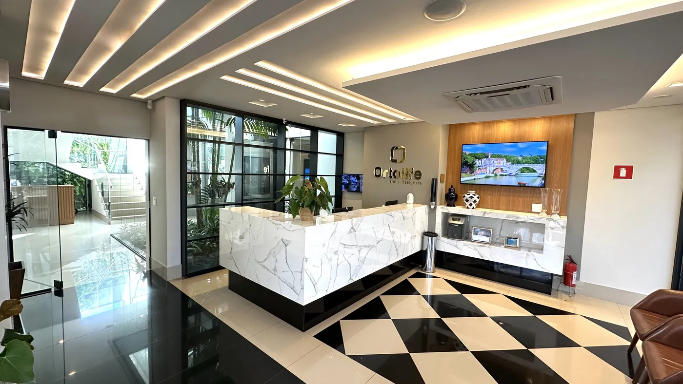 Recepção da clínica Ortolife em Paranavaí